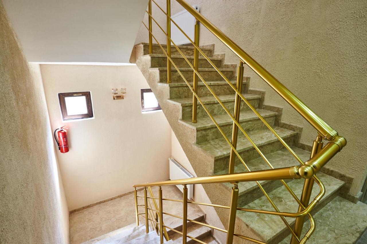 Gold Line Hotel Tiflis Exterior foto