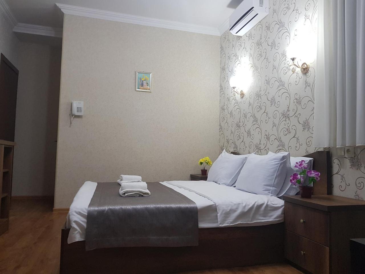 Gold Line Hotel Tiflis Exterior foto