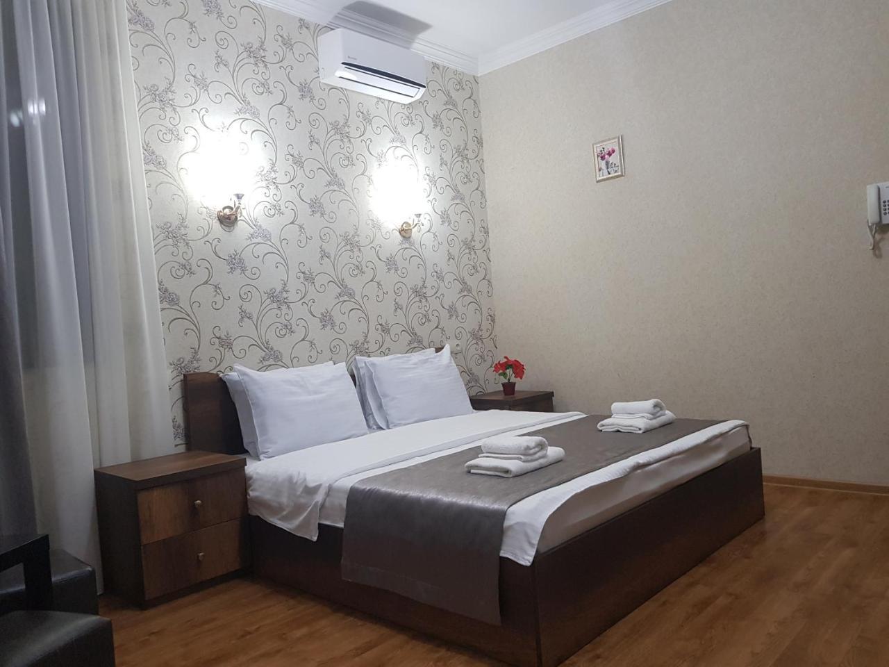 Gold Line Hotel Tiflis Exterior foto